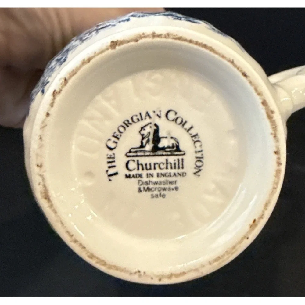 The Georgian Collection Churchill Blue Horse Riding Creamer England Equestrian‎